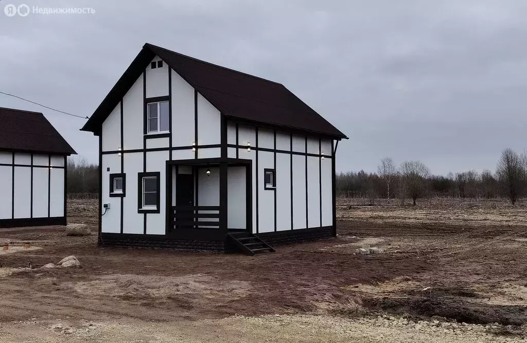 Дом в Кипенское сельское поселение, КП Усадьба Волковицы, улица ... - Фото 1