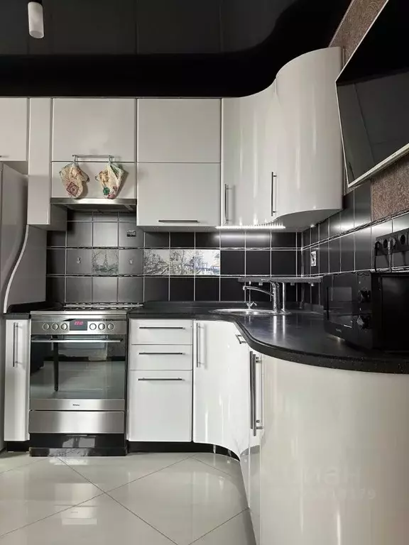 2-к кв. Нижегородская область, Нижний Новгород ул. Родионова, 165к1 ... - Фото 2