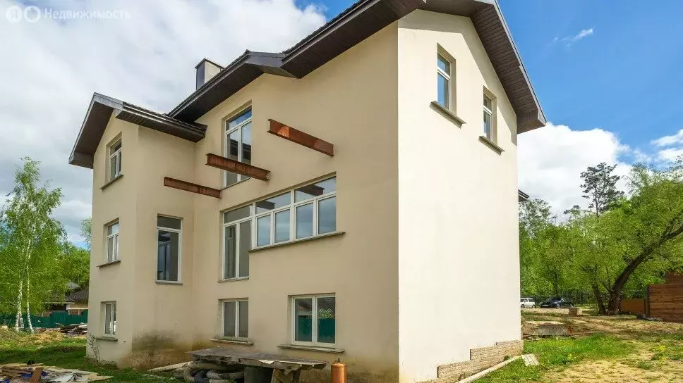 Дом в Одинцовский городской округ, село Усово (330 м) - Фото 1