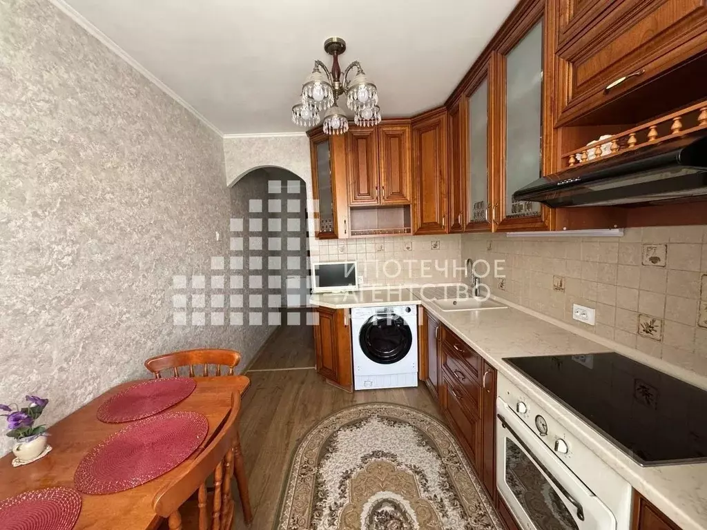 2-к кв. Ханты-Мансийский АО, Ханты-Мансийск ул. Сирина, 76 (50.4 м) - Фото 0