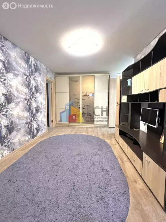 3-комнатная квартира: Барсуки, улица Микрорайон, 1 (53 м) - Фото 2