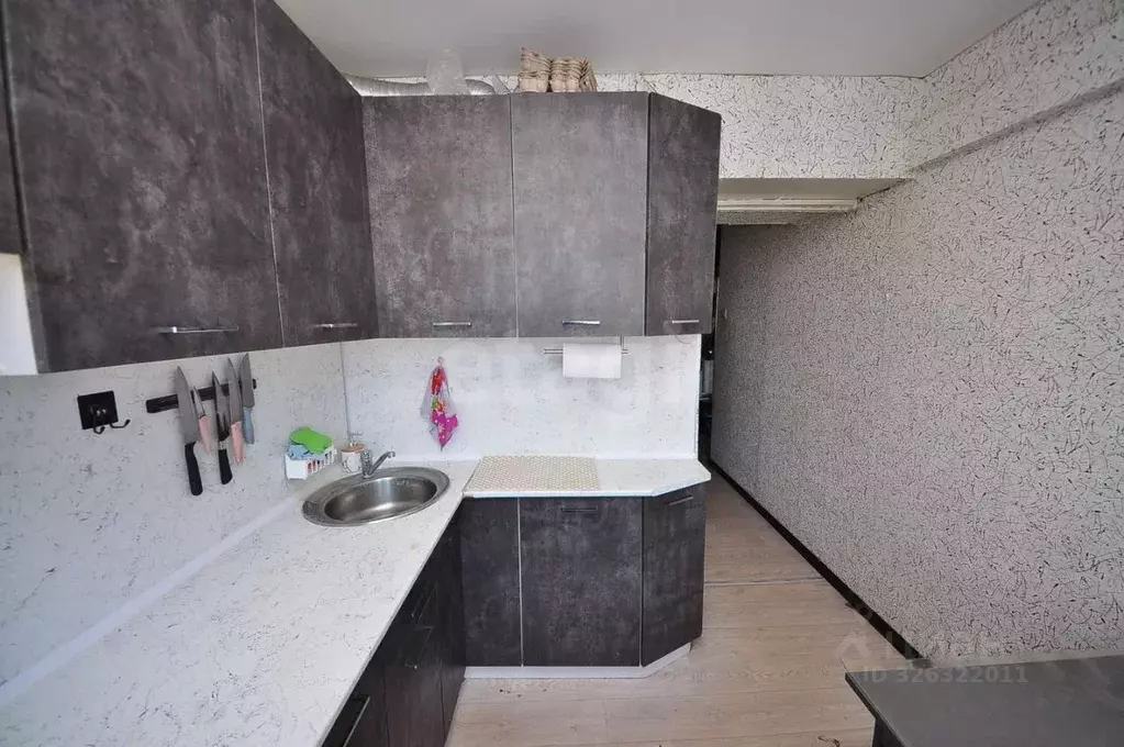 2-к кв. Башкортостан, Ишимбай ул. Чкалова, 3 (42.7 м) - Фото 1