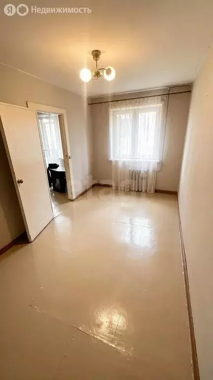 3-комнатная квартира: Ярославль, улица Урицкого, 55 (56.9 м) - Фото 1