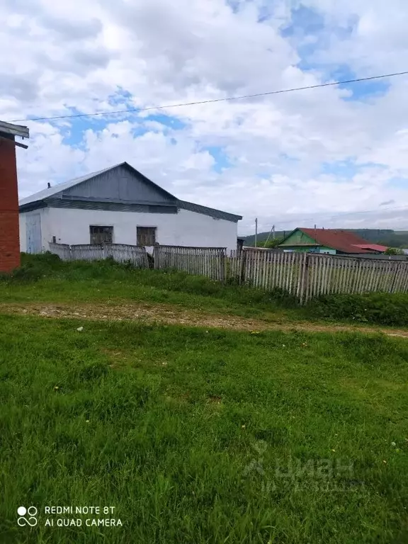 Дом в Башкортостан, Мечетлинский район, с. Большеустьикинское ул. ... - Фото 2