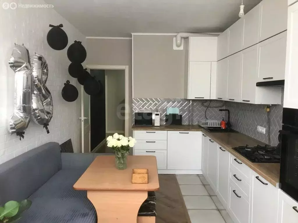 2-комнатная квартира: Анапа, Владимирская улица, 150 (63.4 м) - Фото 1