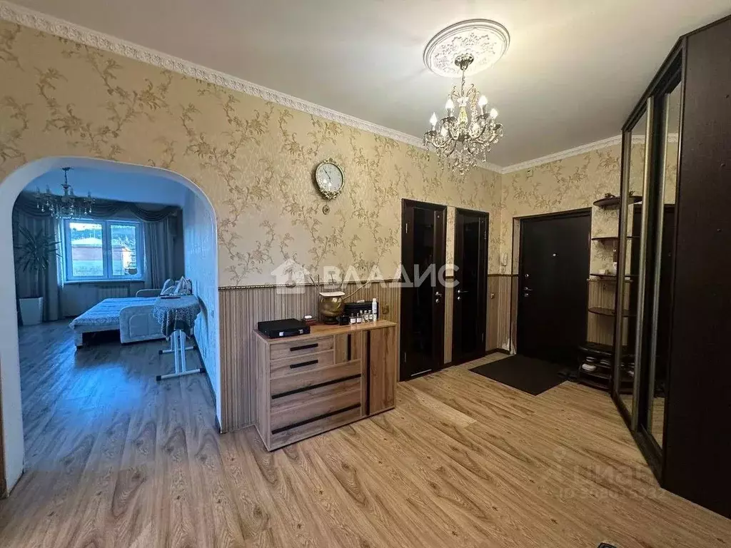 3-к кв. Бурятия, Улан-Удэ ул. Мокрова, 28А (93.0 м) - Фото 0