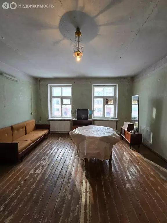 1-комнатная квартира: посёлок городского типа Уруссу, улица Пушкина, ... - Фото 1