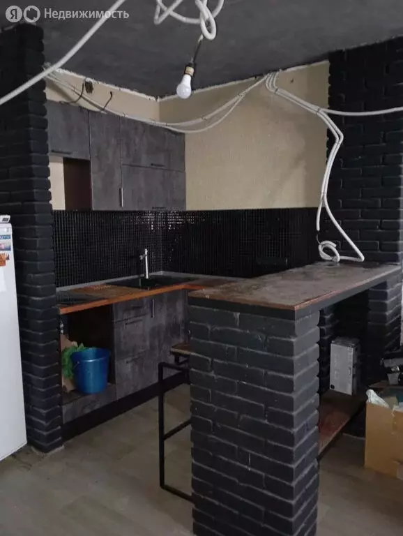 Квартира-студия: Барнаул, улица Сергея Ускова, 42 (30 м) - Фото 1