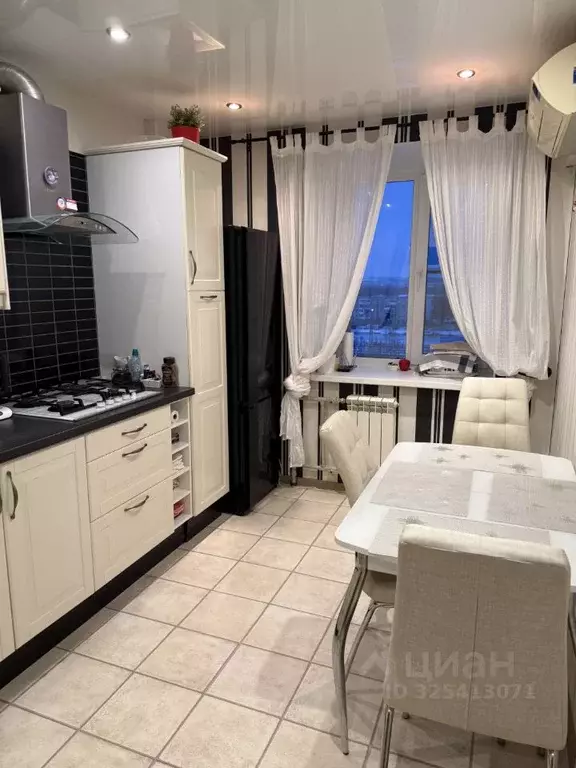 3-к кв. Нижегородская область, Дзержинск Октябрьская ул., 6 (67.9 м) - Фото 1