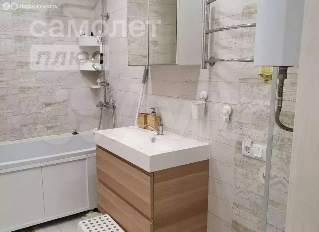 3-комнатная квартира: Тюмень, улица Самарцева, 3 (93.5 м) - Фото 1