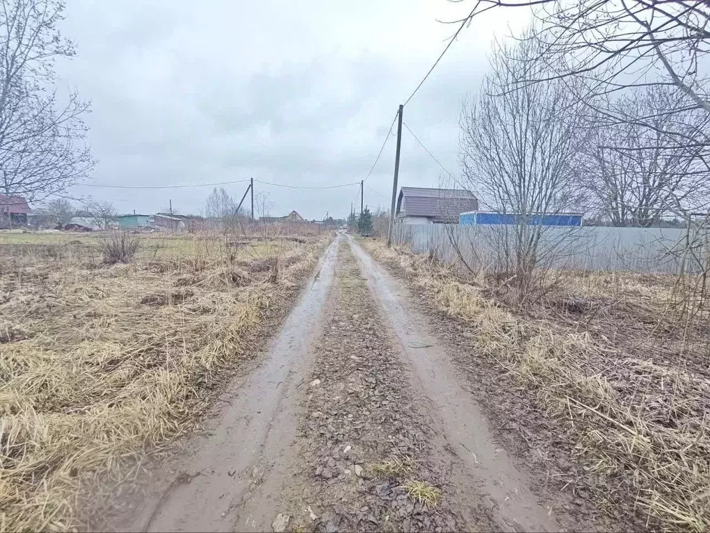 Участок в Ленинградская область, Волхов Пороги СНТ,  (10.0 сот.) - Фото 1