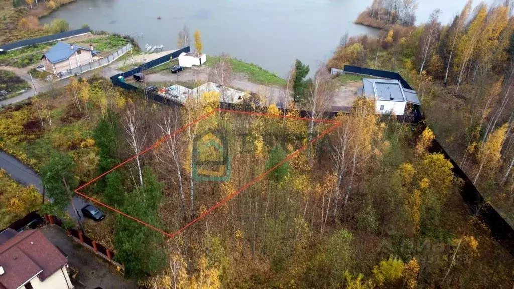 Участок в Ленинградская область, Кировский район, Павловское городское ... - Фото 1