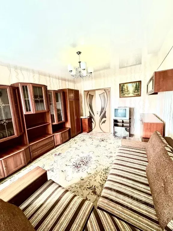 3-к кв. Орловская область, Орел Октябрьская ул., 211 (59.9 м) - Фото 0