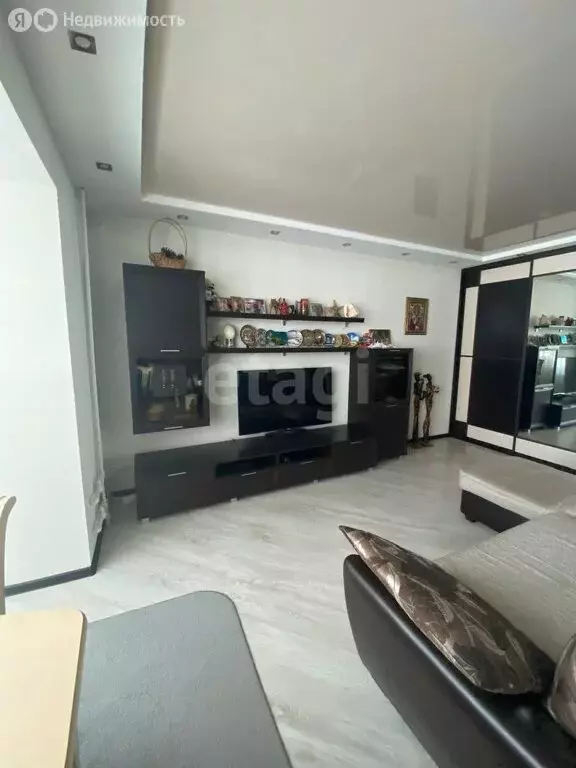 2-комнатная квартира: Саратов, улица имени М.М. Расковой, 10 (59 м) - Фото 2