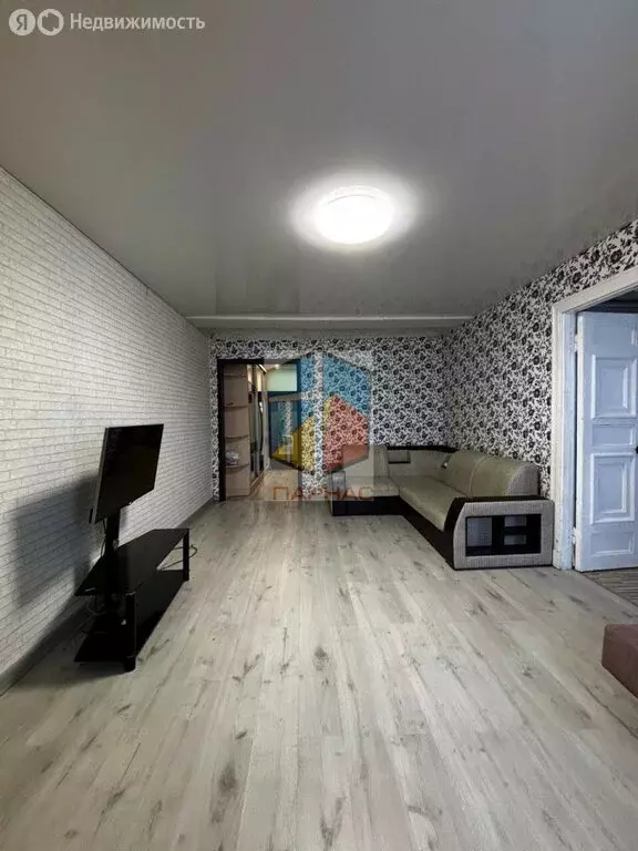 2-комнатная квартира: Краснотурьинск, улица Карла Маркса, 29 (65 м) - Фото 1