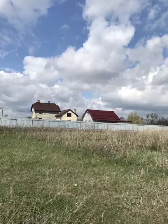 Участок в Самарская область, Волжский район, Спиридоновка с/пос, с. ... - Фото 1