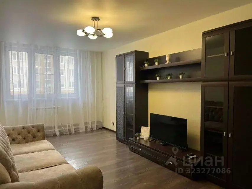 3-к кв. Омская область, Омск бул. Архитекторов, 12к1 (84.0 м) - Фото 1