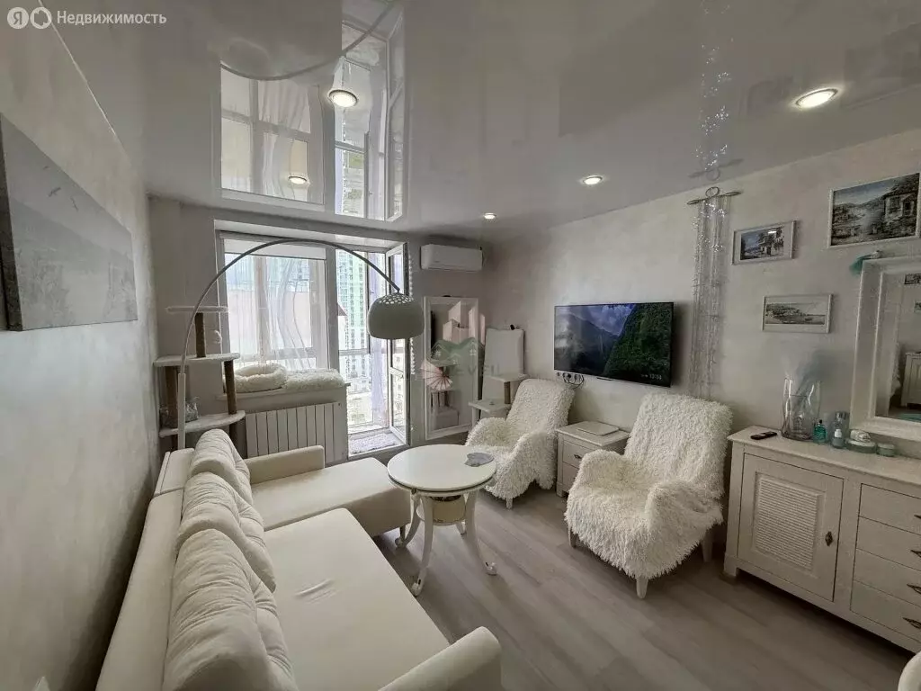 Квартира-студия: Саратов, улица имени Б.Н. Ерёмина, 1 (29 м) - Фото 1