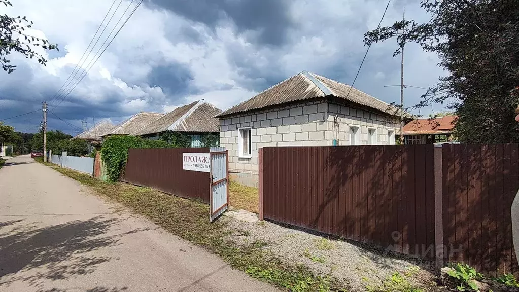 Дом в Воронежская область, Верхнехавский район, Углянское с/пос, пос. ... - Фото 0