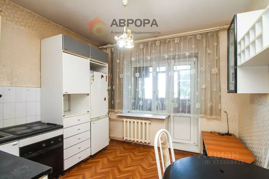 3-к кв. Ханты-Мансийский АО, Сургут ул. Профсоюзов, 34 (69.1 м) - Фото 0
