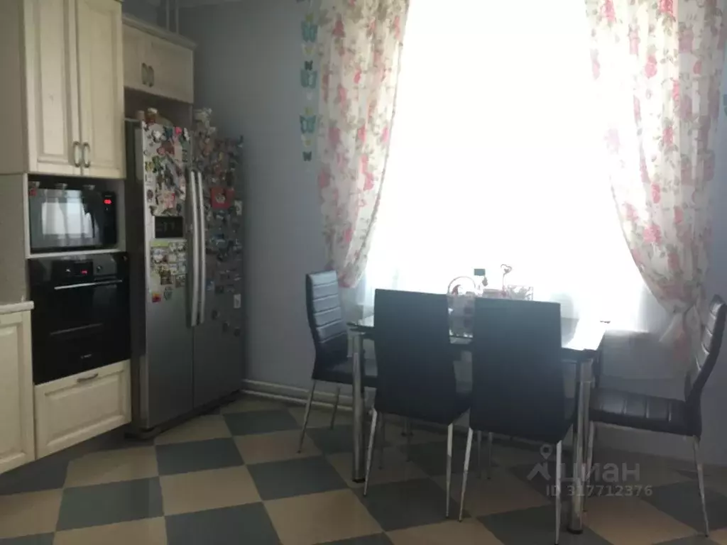2-к кв. Московская область, Одинцово ул. Чикина, 12 (80.7 м) - Фото 0