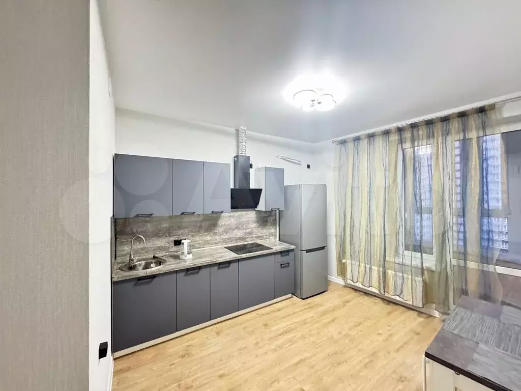 1-к. квартира, 41 м, 15/24 эт. - Фото 0