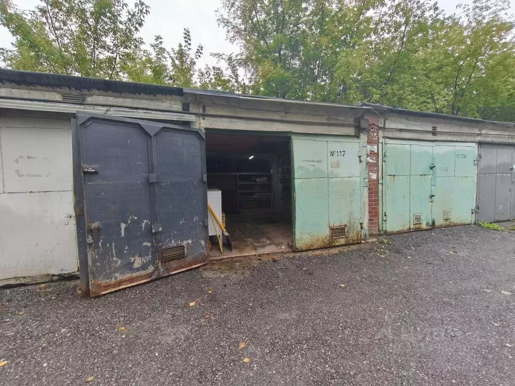 Гараж в Свердловская область, Екатеринбург ул. Эстонская, 1В (18 м) - Фото 0