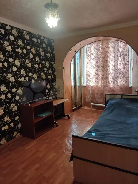 1-к. квартира, 30м, 1/9эт. - Фото 0