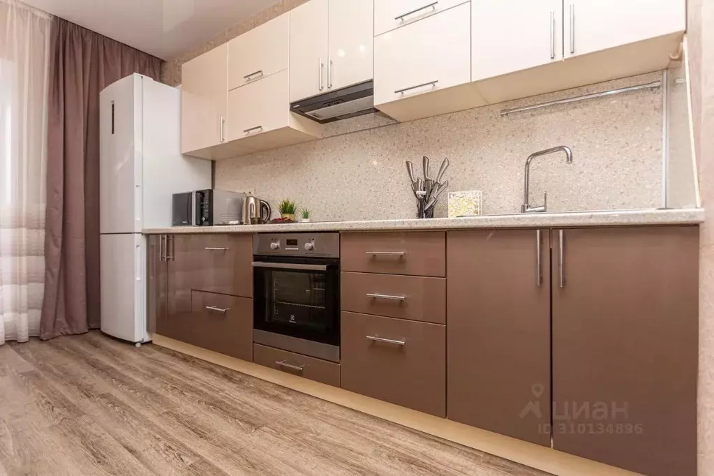 1-к кв. Башкортостан, Уфа Дуванский бул., 25 (45.0 м) - Фото 1