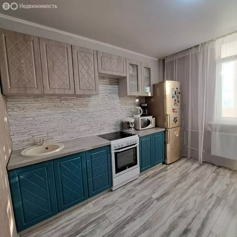 2-комнатная квартира: Оренбург, улица Геннадия Донковцева, 1 (56.7 м) - Фото 1