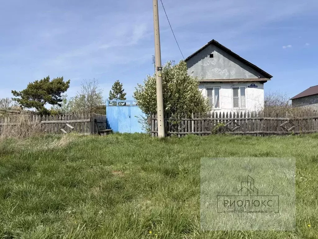 Дом в Челябинская область, Агаповский муниципальный округ, пос. ... - Фото 1