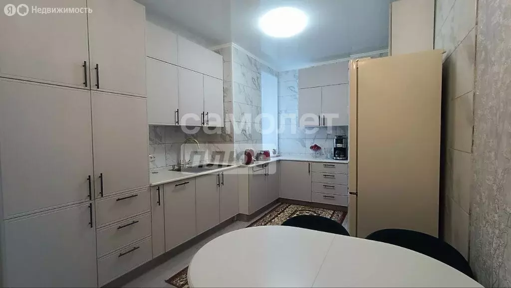 4-комнатная квартира: Краснокамск, Банковский переулок, 6 (91.8 м) - Фото 1