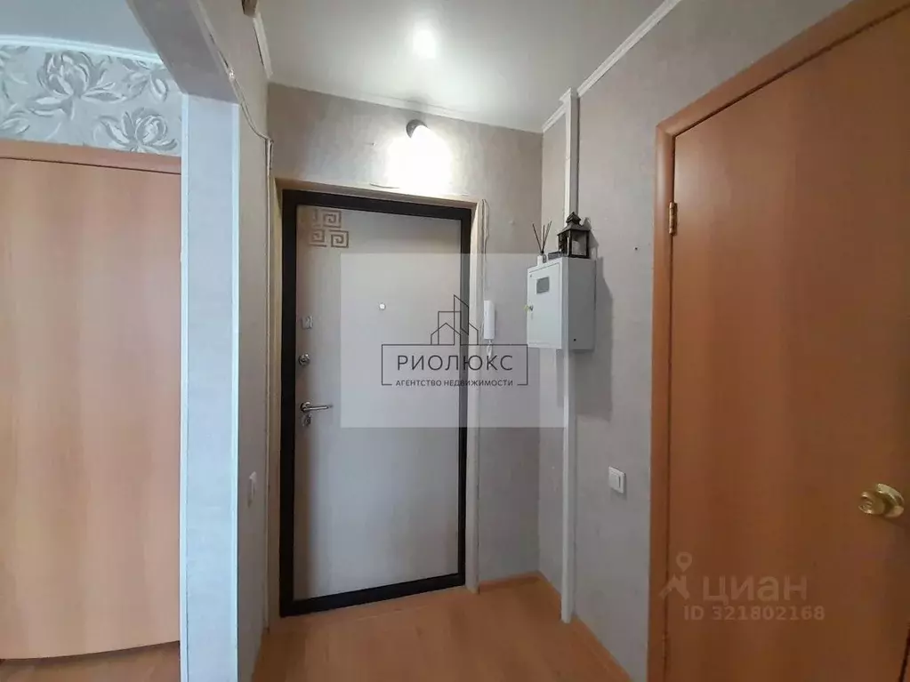 Студия Челябинская область, Магнитогорск ул. Зеленый Лог, 25 (25.2 м) - Фото 0