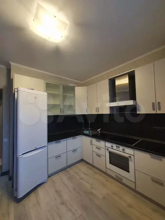 1-к. квартира, 40 м, 3/10 эт. - Фото 0