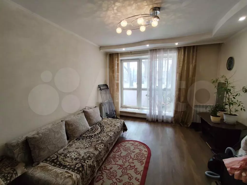 3-к. квартира, 58 м, 1/5 эт. - Фото 0