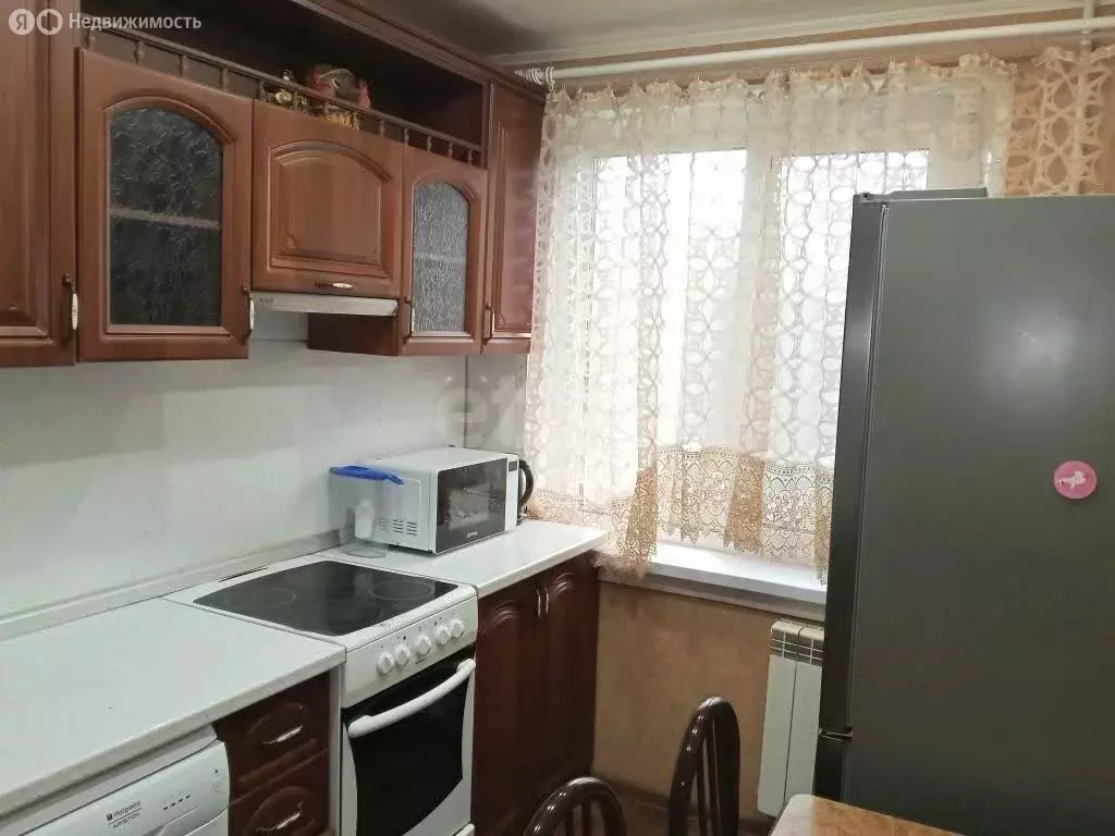 2-комнатная квартира: Тобольск, 6-й микрорайон, 37 (46 м) - Фото 1