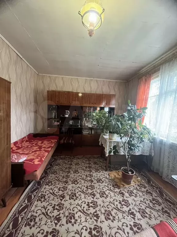 Комната 20 м в 3-к., 2/2 эт. - Фото 0