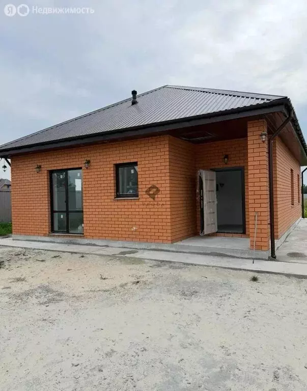 Дом в село Мальково, улица Дружбы (101 м) - Фото 1