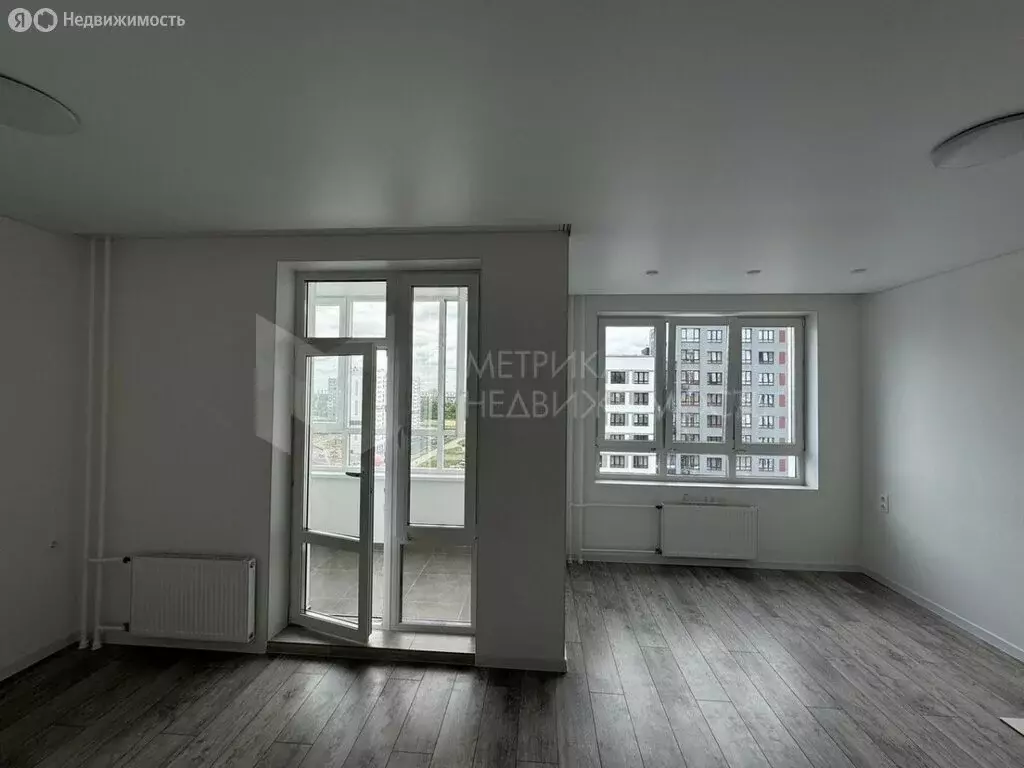 Квартира-студия: Патрушева, улица Петра Ершова, 12 (29.4 м) - Фото 1