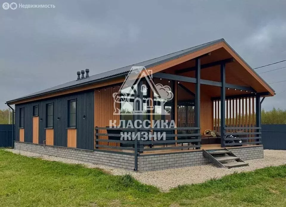 Дом в Каменка, Заводская улица, 3 (105 м) - Фото 1