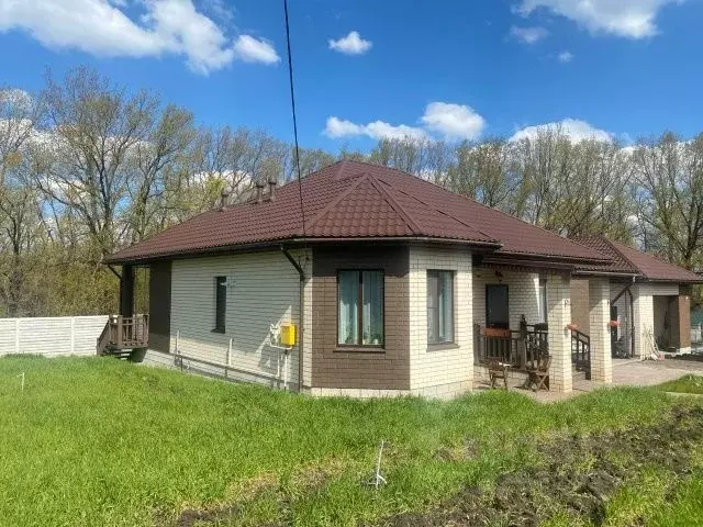 Дом в Белгородская область, Белгород ул. Дубравная, 2В (99 м) - Фото 1