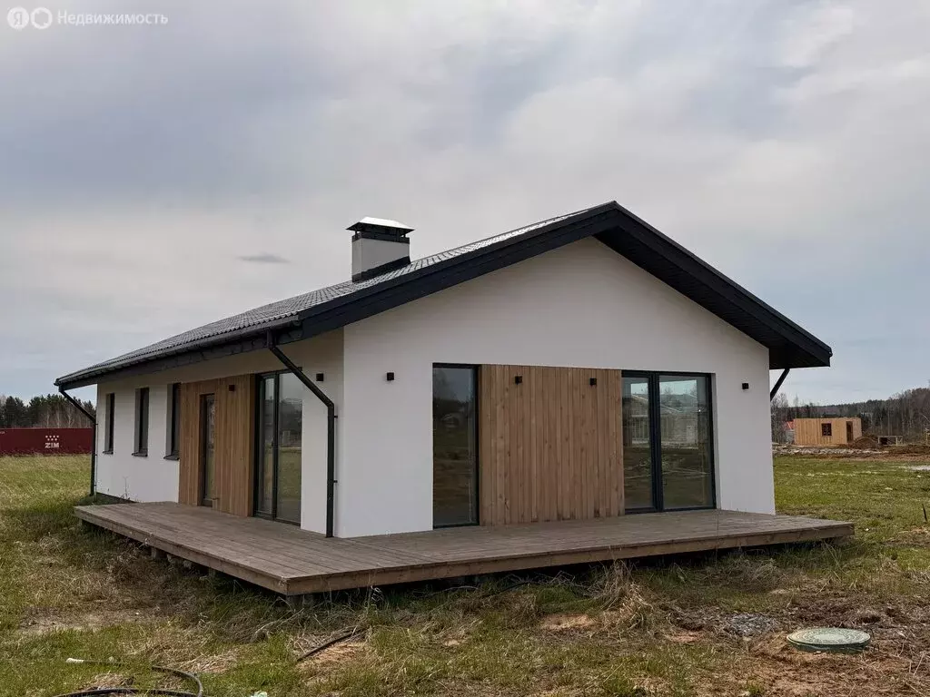 Дом в село Новоалексеевское, Ясная улица, 38А (100 м) - Фото 1