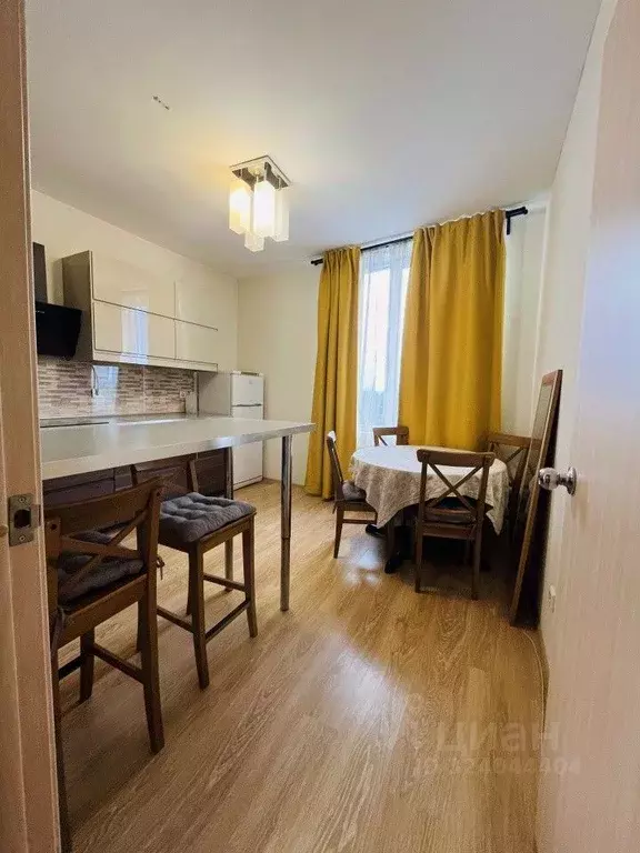 1-к кв. Свердловская область, Екатеринбург Уктус жилрайон, Светлый ... - Фото 2