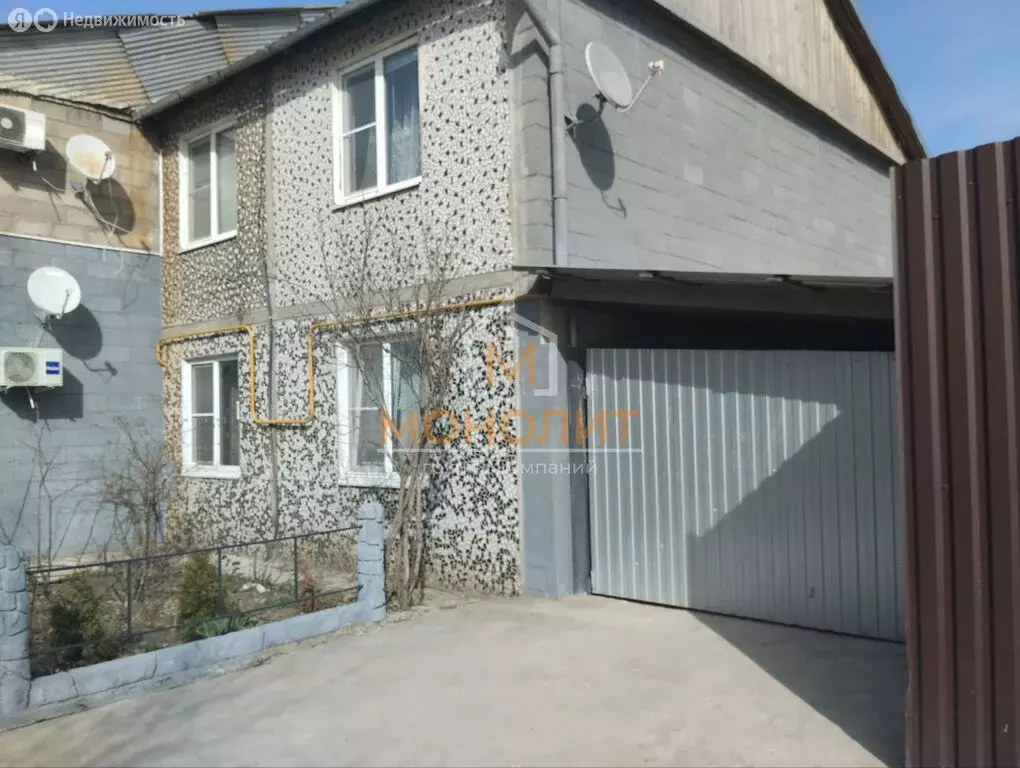 4-комнатная квартира: Саратовская, Табачная улица, 1А (83 м) - Фото 0