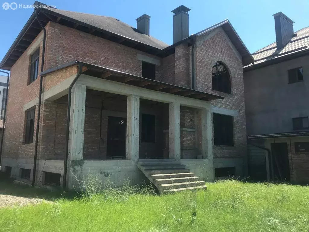 Дом в Нальчик, улица Атажукина, 86 (330 м) - Фото 1