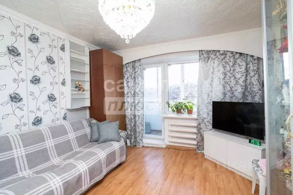 2-к кв. Челябинская область, Верхний Уфалей ул. Ленина, 162 (48.6 м) - Фото 0