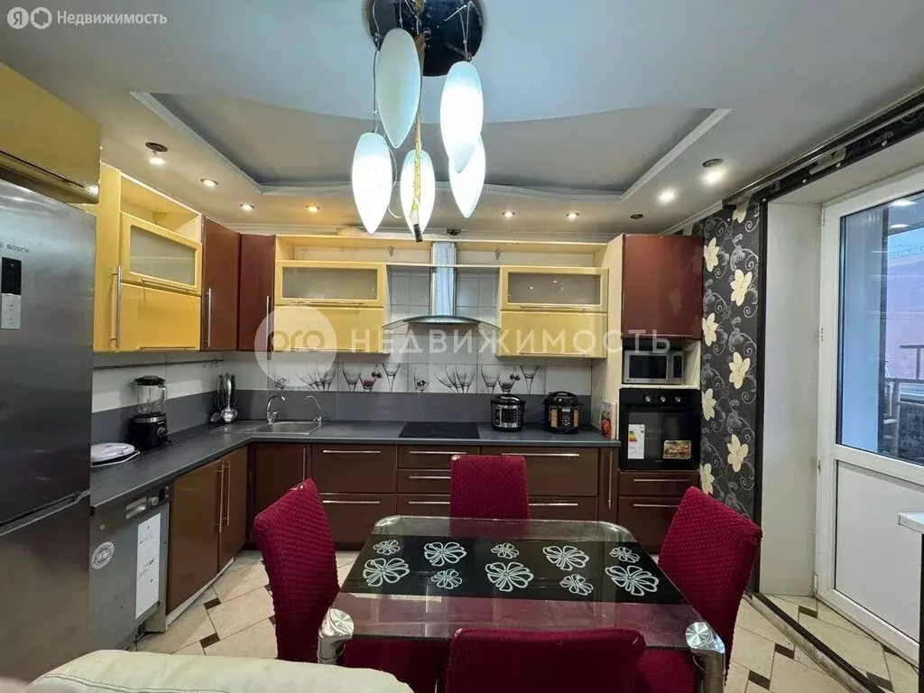 2-комнатная квартира: Рязань, улица Есенина, 2А (79.1 м) - Фото 1