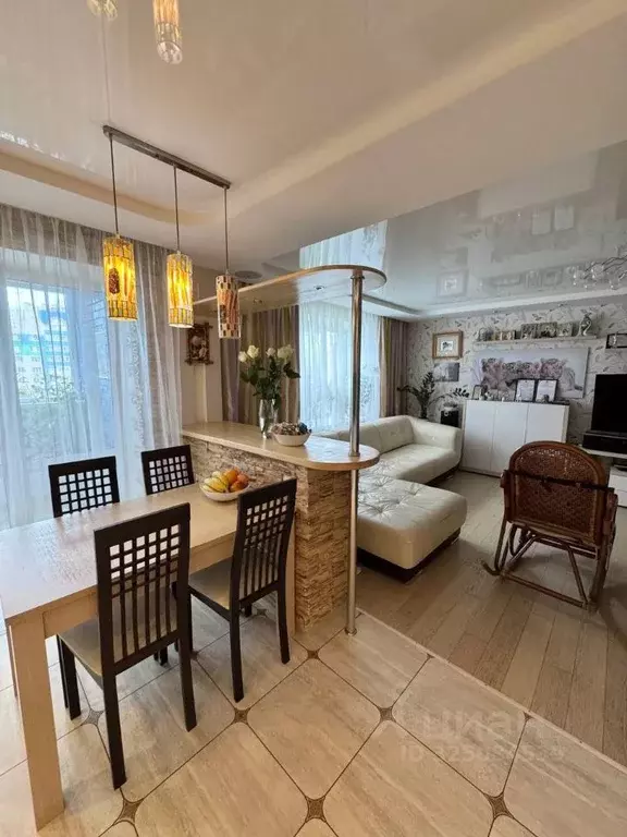 3-к кв. Удмуртия, Ижевск ул. 40 лет Победы, 144 (101.0 м) - Фото 2