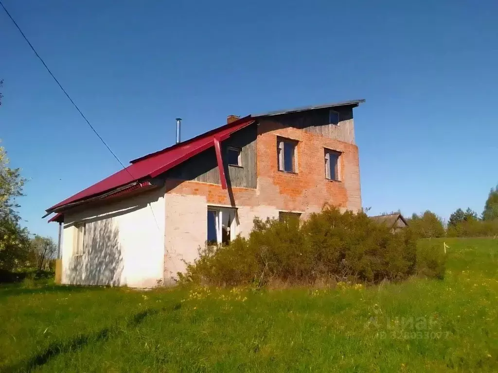 Дом в Псковская область, Палкинская волость, д. Бенево  (101 м) - Фото 1