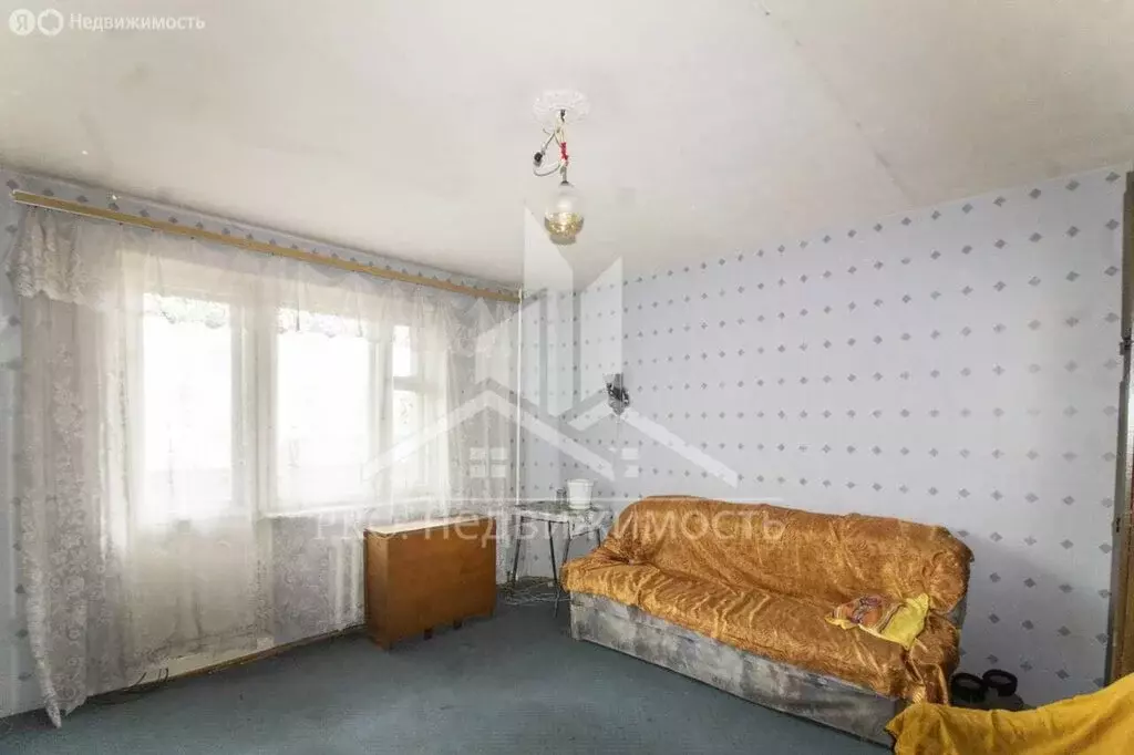 2-комнатная квартира: Нижний Тагил, улица Металлургов, 72 (51 м) - Фото 0